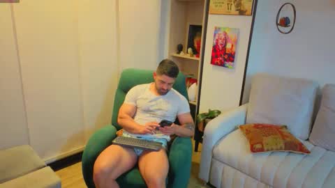 Snapshot of andrewfame chatting on April 2026 02:12:02 AM Andrew online show from April 2026 02:12:02 AM