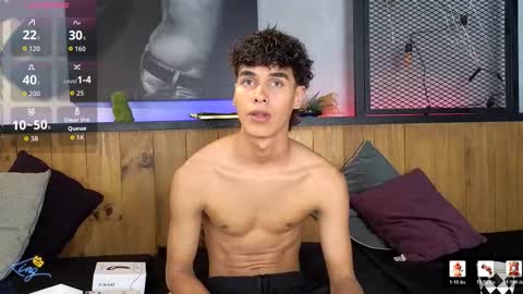 Snapshot of andrewortix chatting on February 2026 04:45:01 AM AndreWortix online show from February 2026 04:45:01 AM