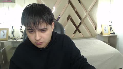 Snapshot of andrewsmile_ chatting on January 2025 12:20:02 PM ANDREW online show from January 2025 12:20:02 PM