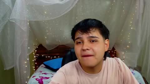 Snapshot of andrewsmile_ chatting on March 2025 12:17:01 PM ANDREW online show from March 2025 12:17:01 PM