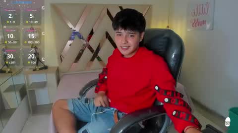 Snapshot of andrewsmile_ chatting on September 2025 02:22:02 PM ANDREW online show from September 2025 02:22:02 PM