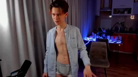 Andrew online show from February 2025 07:26:01 PM