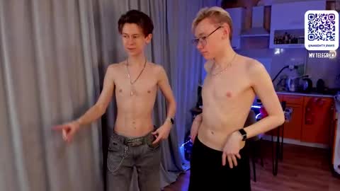 Andrew online show from March 2025 07:17:01 PM