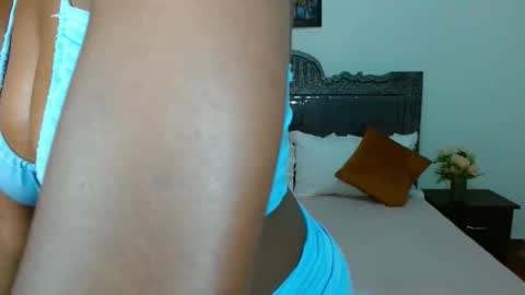 Snapshot of andrienna chatting on September 2025 05:08:02 AM Anna online show from September 2025 05:08:02 AM