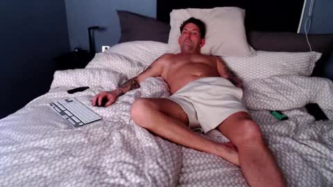 andrjoer online show from February 2025 10:54:01 PM