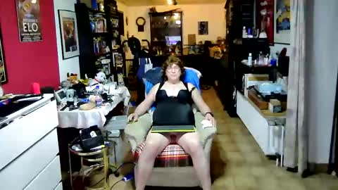 Snapshot of androgynia1 chatting on January 2026 06:39:01 AM androgynia online show from January 2026 06:39:01 AM