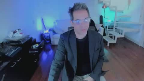 Andrew online show from June 2026 04:51:02 AM