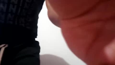 andy101075 online show from November 2025 05:52:01 AM