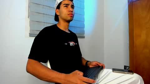 Andy online show from January 2025 08:00:01 AM