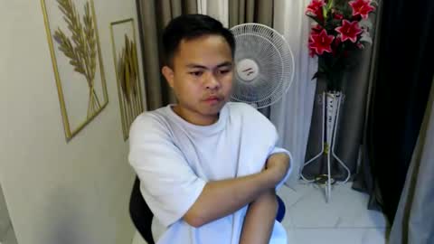 Snapshot of andy_ali chatting on April 2026 06:05:02 PM andy_ali online show from April 2026 06:05:02 PM