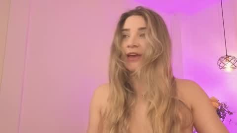 andy_and_emma online show from April 2026 01:05:02 PM