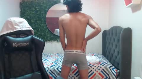 andy_dan1 online show from December 2024 06:55:02 PM