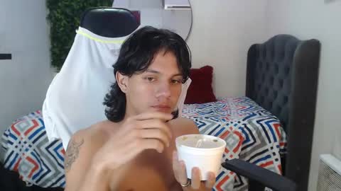 andy_dan1 online show from January 2025 05:48:01 PM