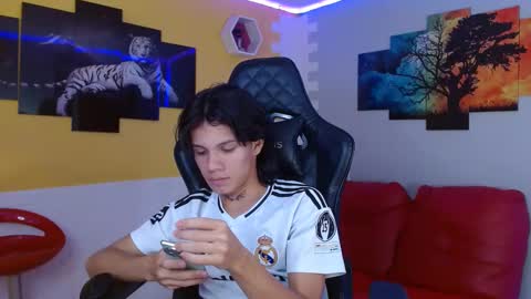 andy_dan1 online show from February 2025 08:20:02 PM