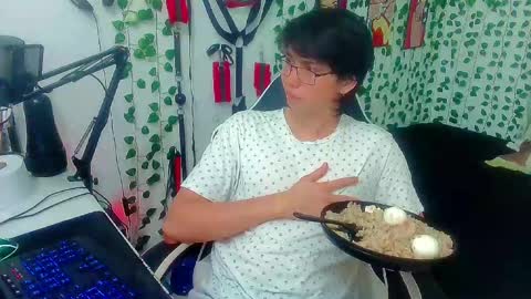 Andy Gray online show from April 2026 06:04:02 PM