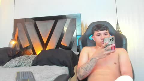 Snapshot of andy_miller5 chatting on May 2026 07:56:02 PM ANDY online show from May 2026 07:56:02 PM