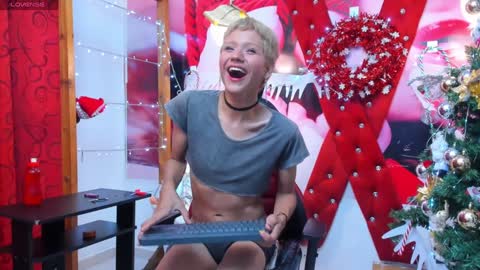 andres online show from December 2024 07:16:01 PM