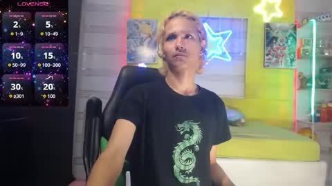 andy online show from December 2025 07:32:01 PM