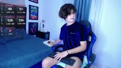 andy online show from October 2025 10:34:02 PM