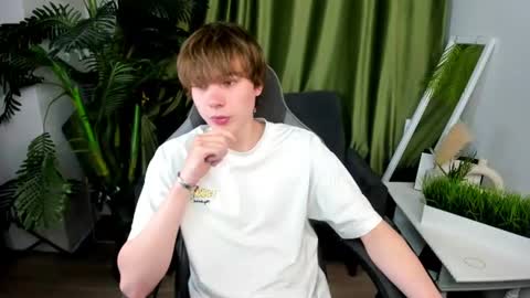 Mandy and Andy online show from June 2026 07:07:01 PM