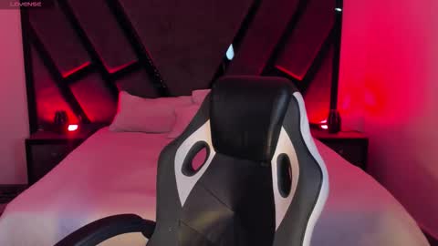 Snapshot of andywiills chatting on March 2026 11:22:02 PM Andy online show from March 2026 11:22:02 PM