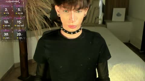 Snapshot of andywiills chatting on April 2026 09:56:01 PM Andy online show from April 2026 09:56:01 PM