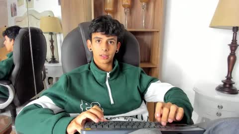 andyxibrat online show from May 2026 12:02:01 PM