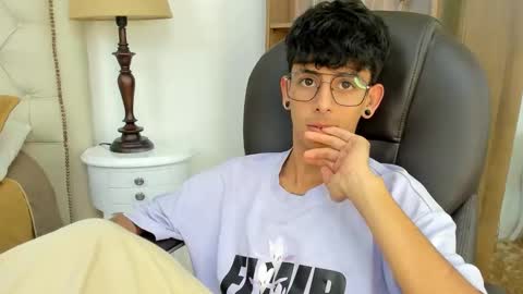 andyxibrat online show from June 2026 06:58:02 PM