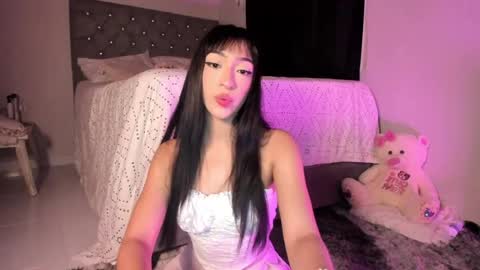 Snapshot of aneko_morii chatting on April 2026 02:10:01 AM online show from April 2026 02:10:01 AM