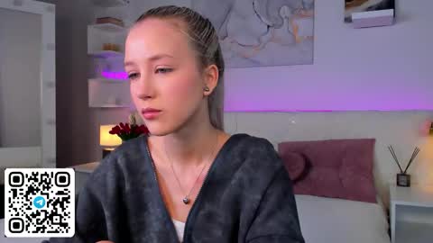 Snapshot of anellyball_ chatting on February 2026 09:49:02 AM Anelly online show from February 2026 09:49:02 AM