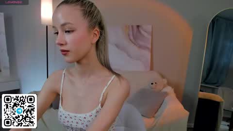 Snapshot of anellyball_ chatting on February 2026 10:33:02 AM Anelly online show from February 2026 10:33:02 AM