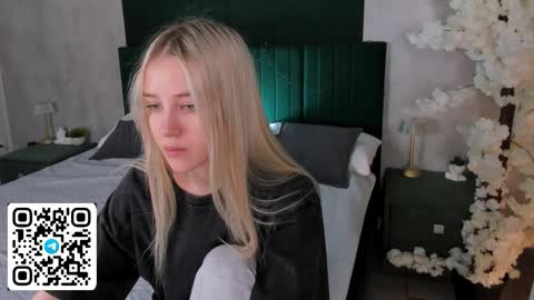 Snapshot of anellyball_ chatting on March 2026 09:48:02 AM Anelly online show from March 2026 09:48:02 AM