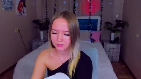 Anfisa online show from March 2025 05:13:01 PM