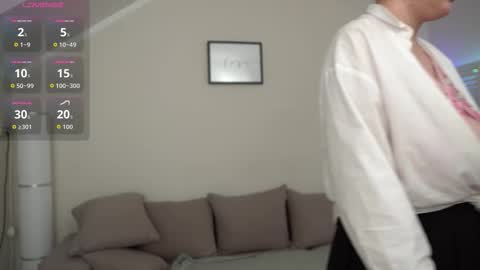 Ange online show from September 2025 06:18:01 AM