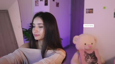 Snapshot of angeeel_ chatting on April 2026 05:24:01 PM Angel online show from April 2026 05:24:01 PM