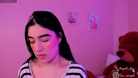 Snapshot of angeel_fox chatting on April 2026 06:07:02 AM Angel online show from April 2026 06:07:02 AM