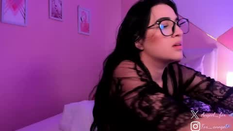 Snapshot of angeel_fox chatting on April 2026 05:39:02 PM Angel online show from April 2026 05:39:02 PM