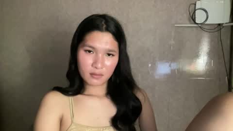 Snapshot of angel19722 chatting on April 2026 03:28:02 PM Angel online show from April 2026 03:28:02 PM