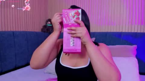 Snapshot of angel__ponce chatting on November 2025 07:15:01 PM angel__ponce online show from November 2025 07:15:01 PM