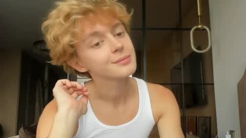 angel_andreww online show from May 2026 10:23:01 AM