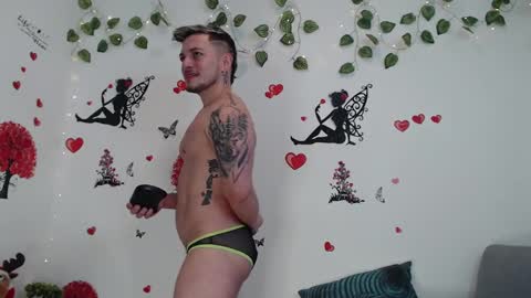 Angel Curl online show from February 2025 01:42:02 PM