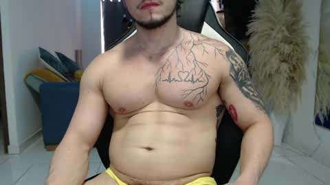 Angel Curl online show from April 2026 07:41:01 PM