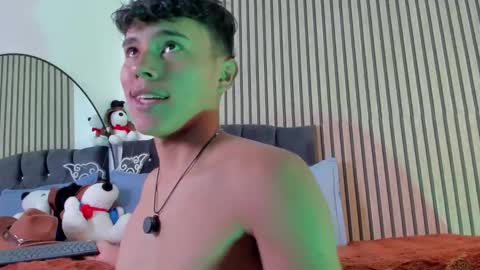 ngel Esteban  online show from February 2026 04:25:01 PM