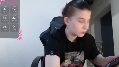 Snapshot of angel_gelya chatting on March 2026 03:59:01 PM Angel online show from March 2026 03:59:01 PM