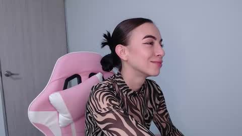 Angel Girl online show from February 2026 09:04:01 PM