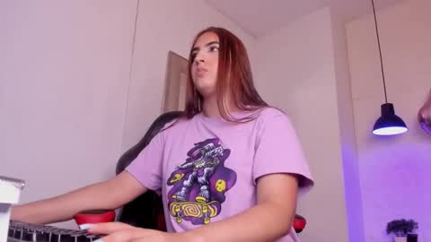 angel hardy online show from September 2025 10:59:01 AM