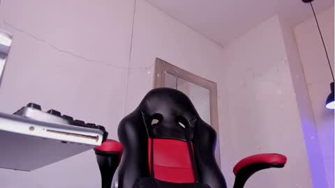 angel hardy online show from September 2025 10:53:02 AM