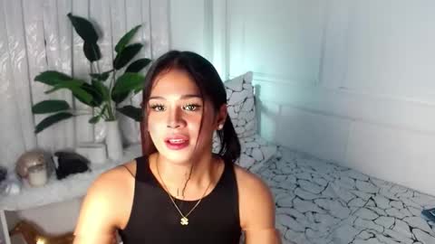 angela online show from February 2025 05:31:01 AM