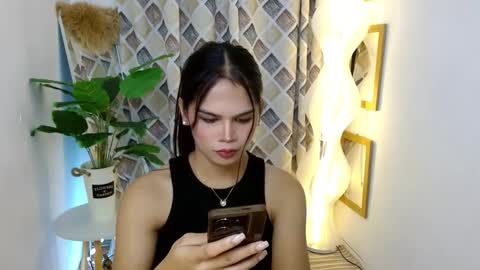 angela online show from February 2025 02:31:01 AM