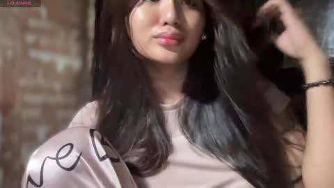 callmekianna online show from February 2025 02:41:01 PM